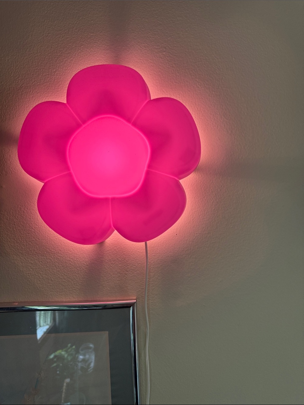 IKEA UPPLYST Purple Flower Wall Lamp